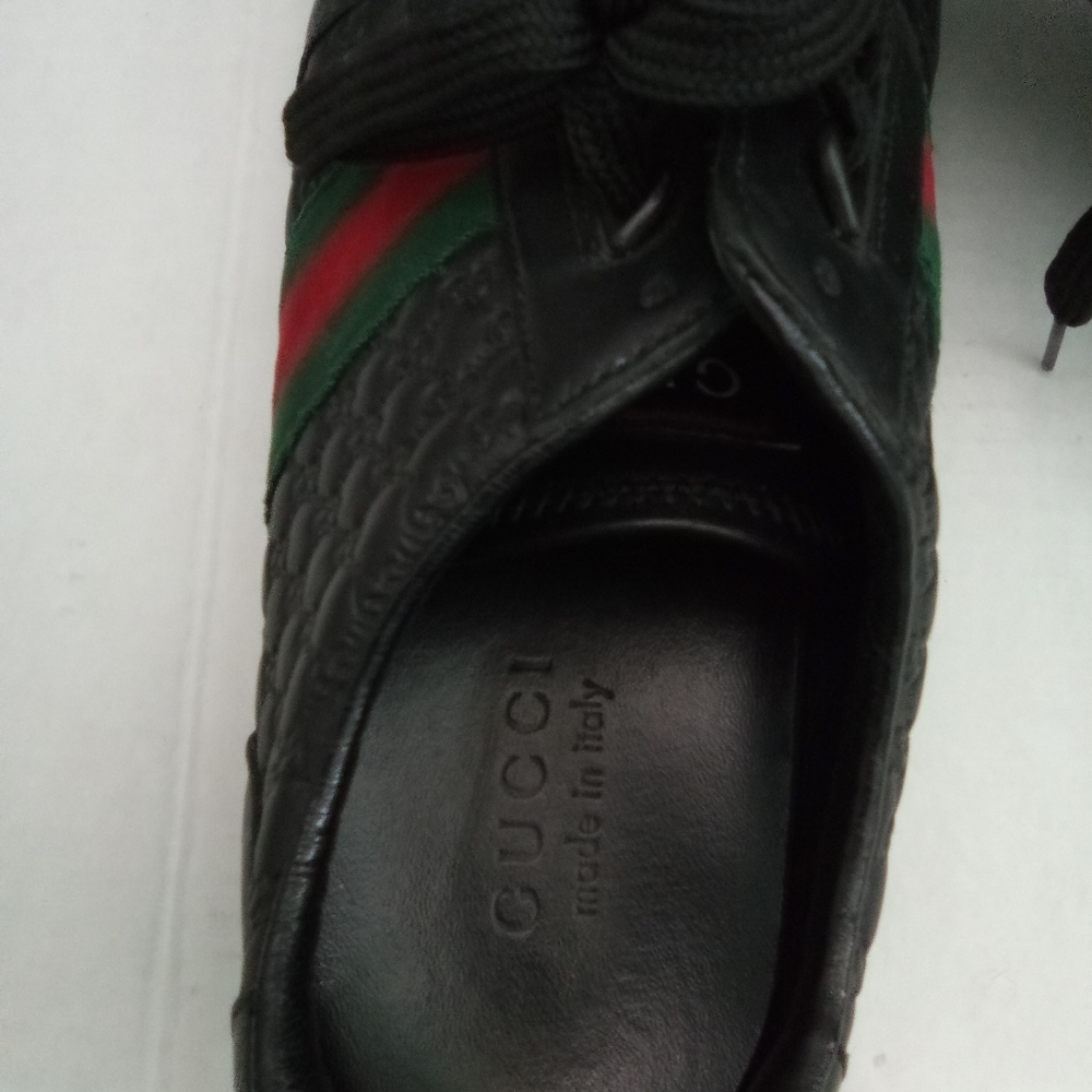 Gucci Black Sneakers with Red and Green Stripes - Picture 14 of 16